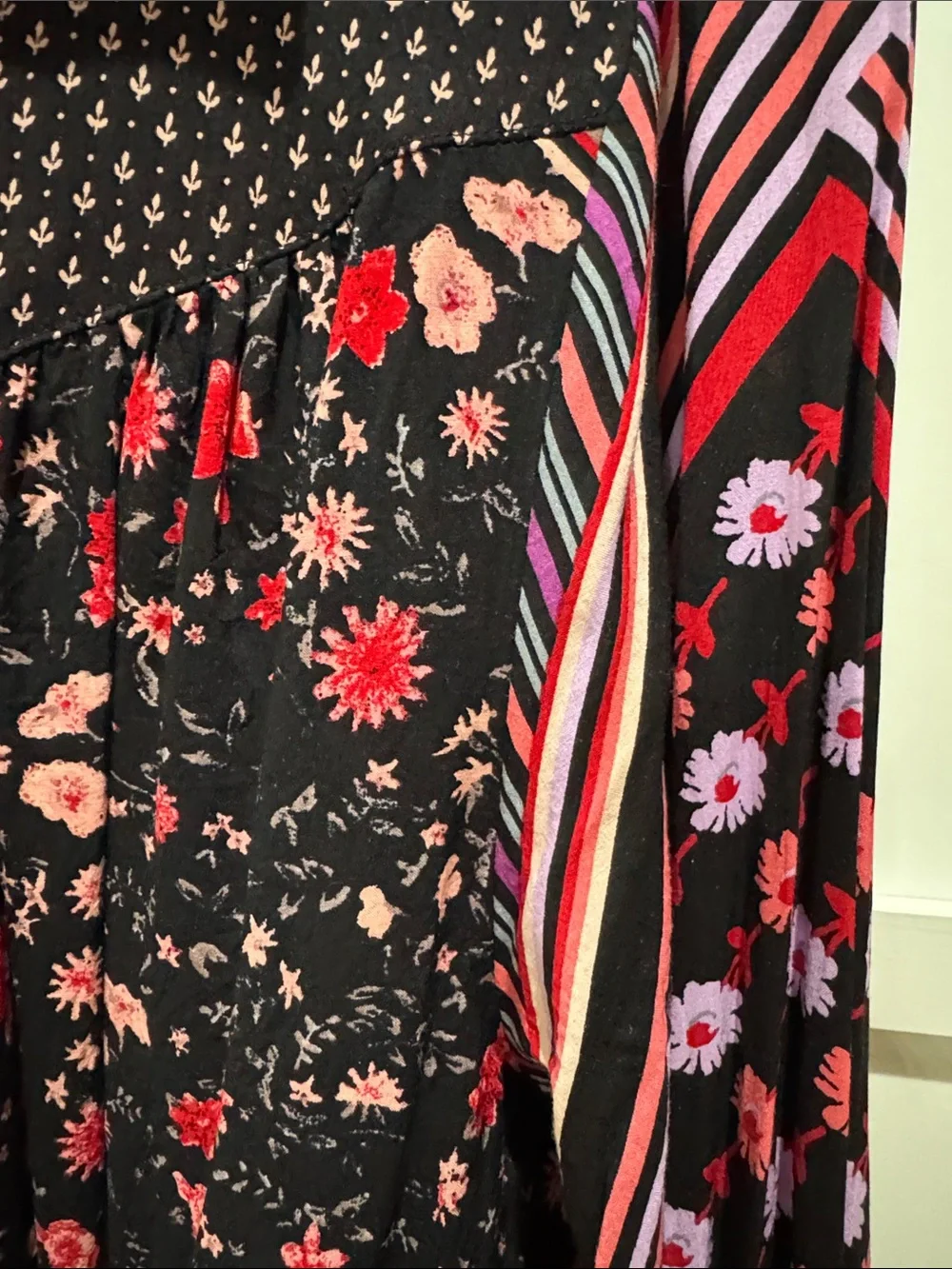 #841 FREE PEOPLE Hazel Black, Red Mixed Floral & Stripe Button-Down Blouse